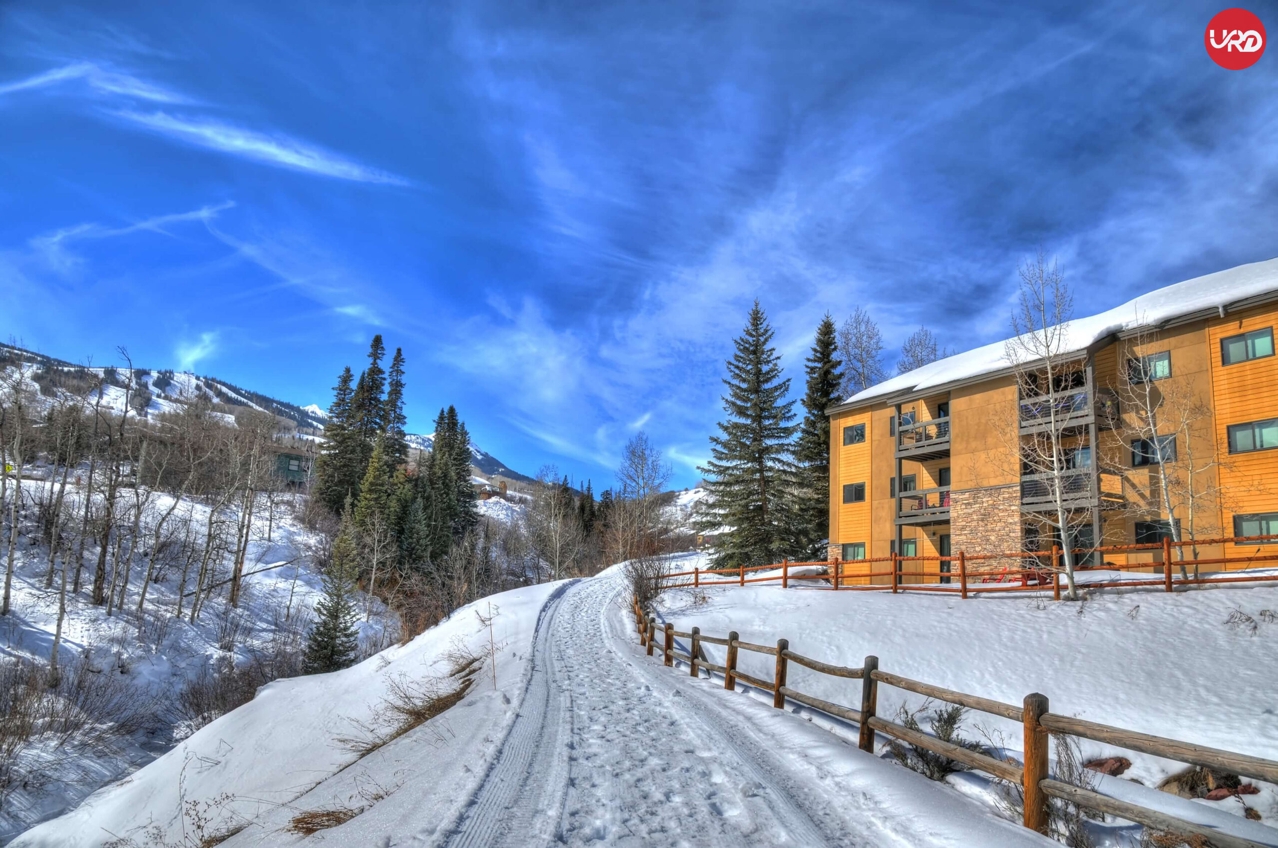 Harmony in Kashmir: Srinagar, Sonmarg, Pahalgam, Srinagar Houseboat Retreat Kashmir Tour Package