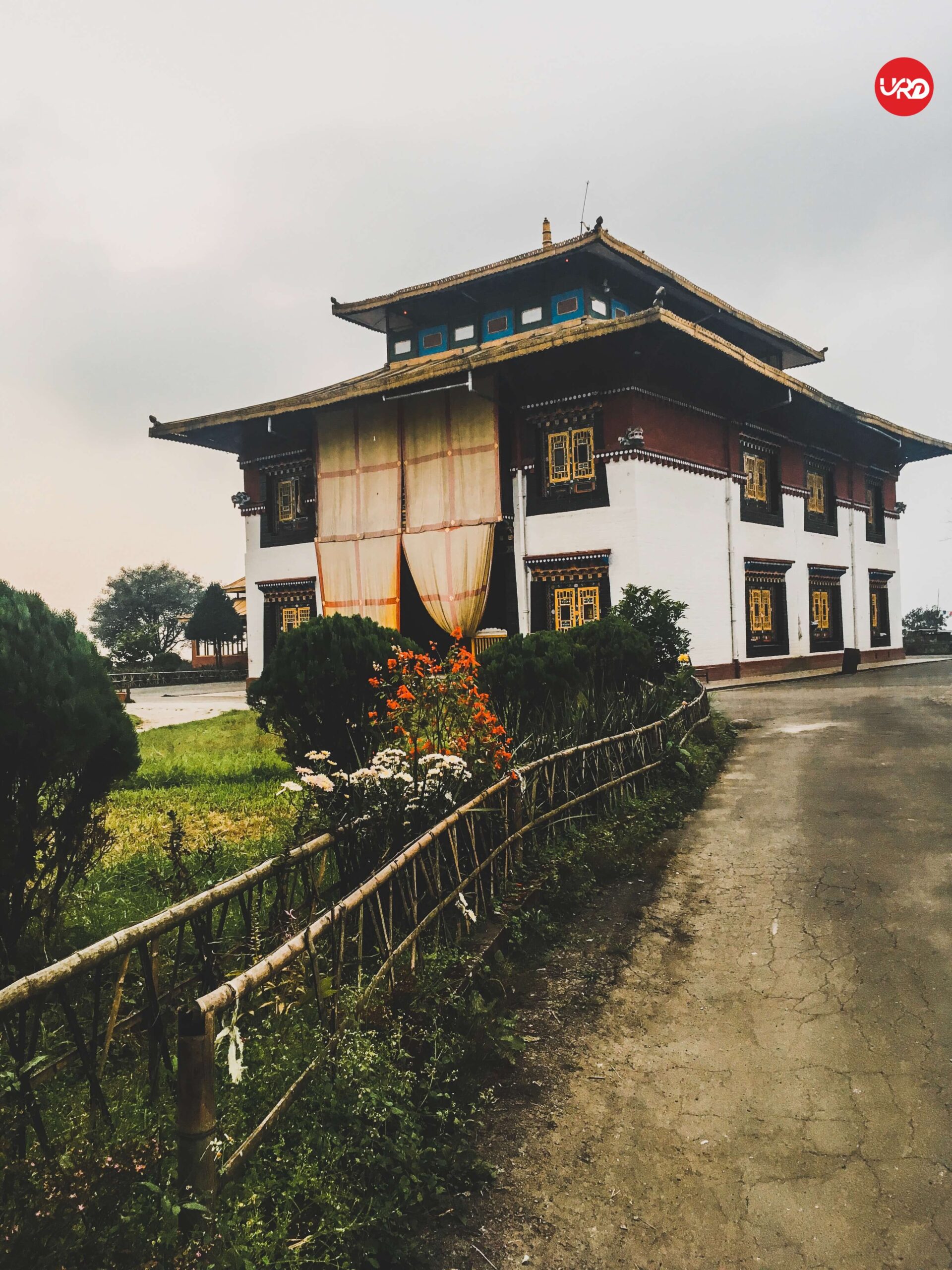 "Enchanting Eastern Himalayas: Gangtok & Darjeeling Adventure Tour Package     "