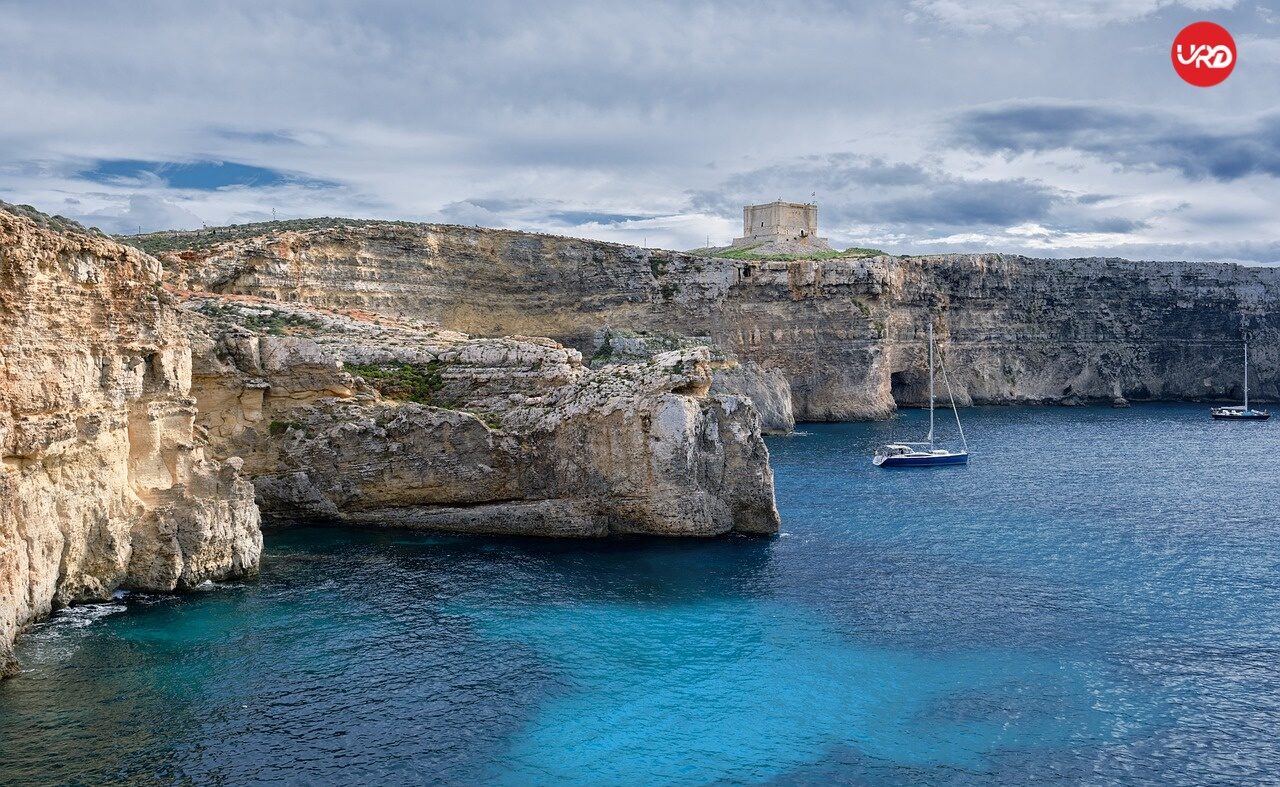 Experience Philippines Diversity: Customized Tours from Beach to Mountains