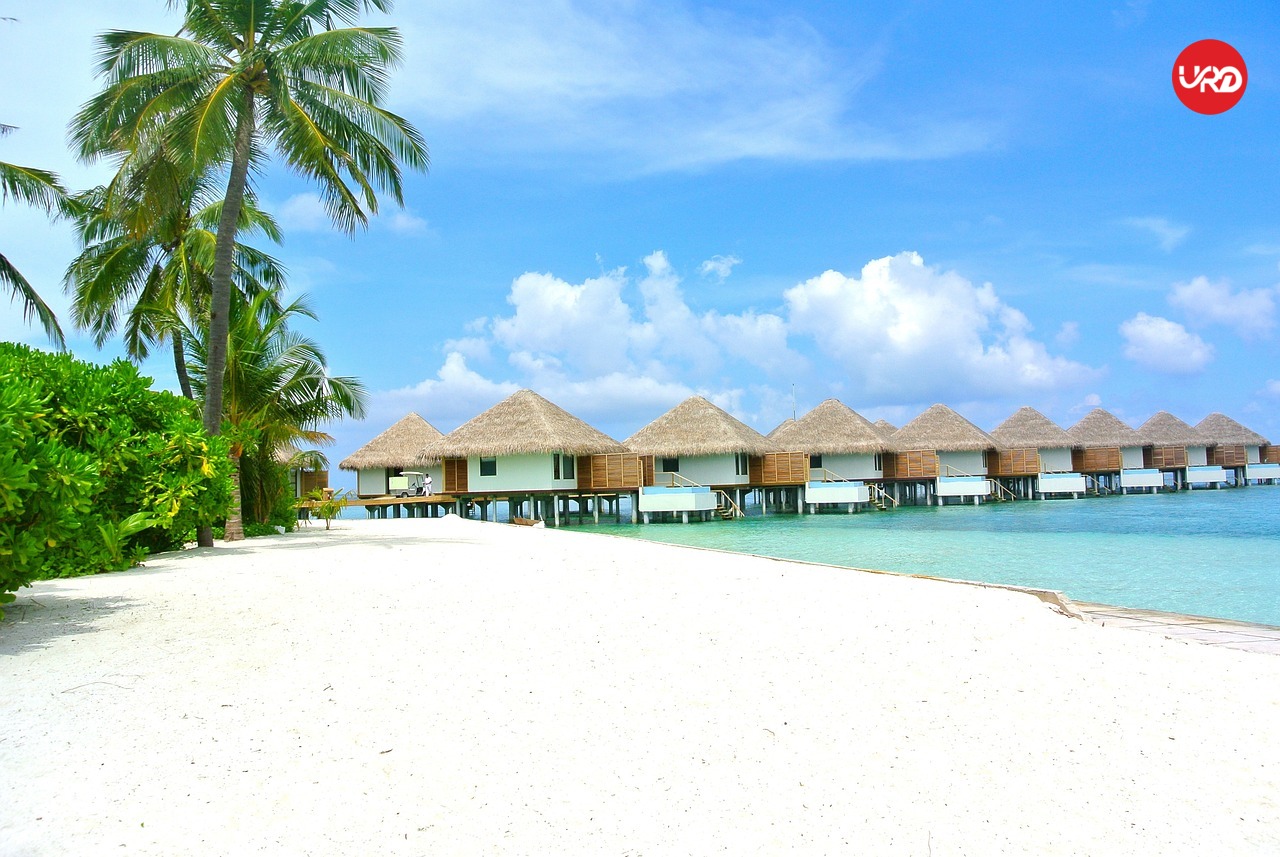 Sandy Shores & Turquoise Waters – Maldives Tour Packages, 3N 4D - 2N Beach Villa | 1N Water Villa